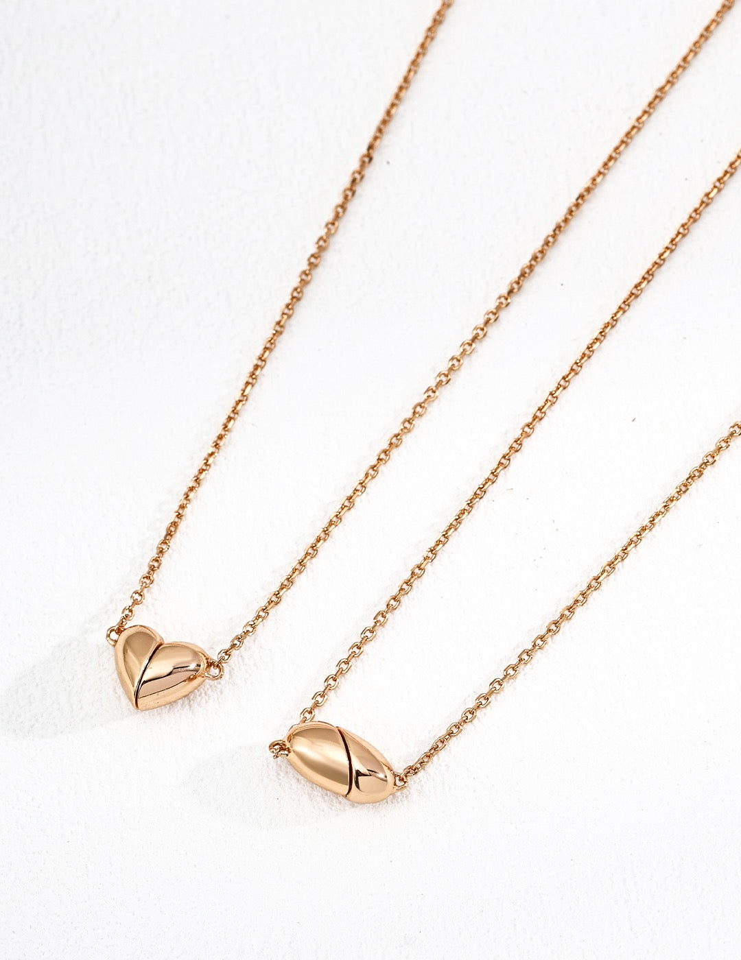 Collier magnétique en forme de cœur