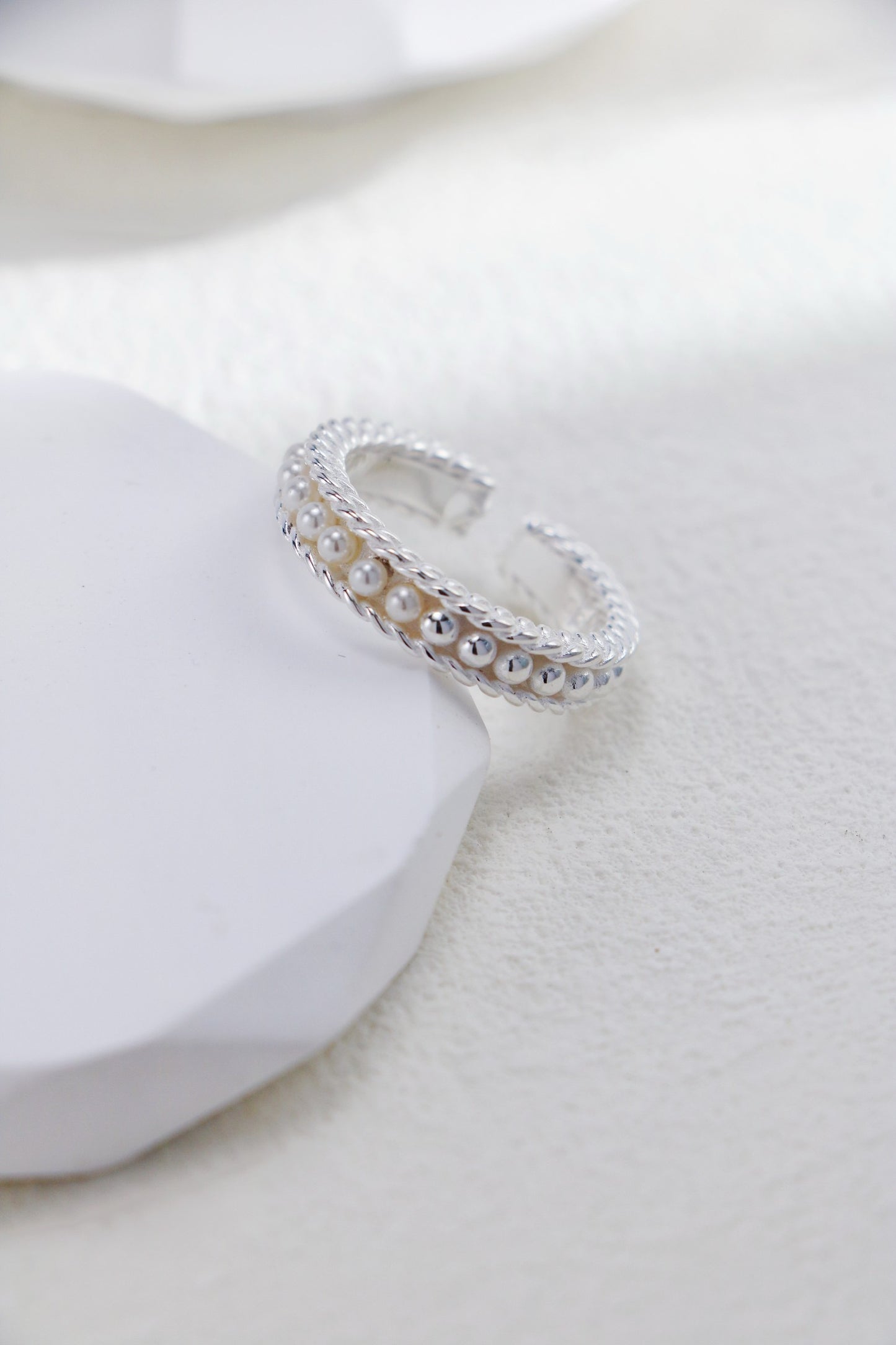 Special Pearl Rings