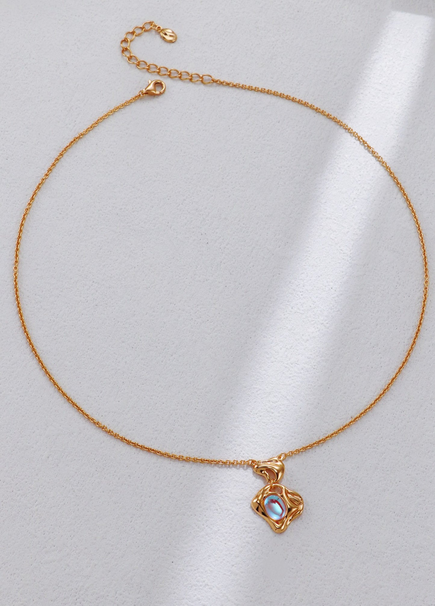 Collier en pierre de lune🌙