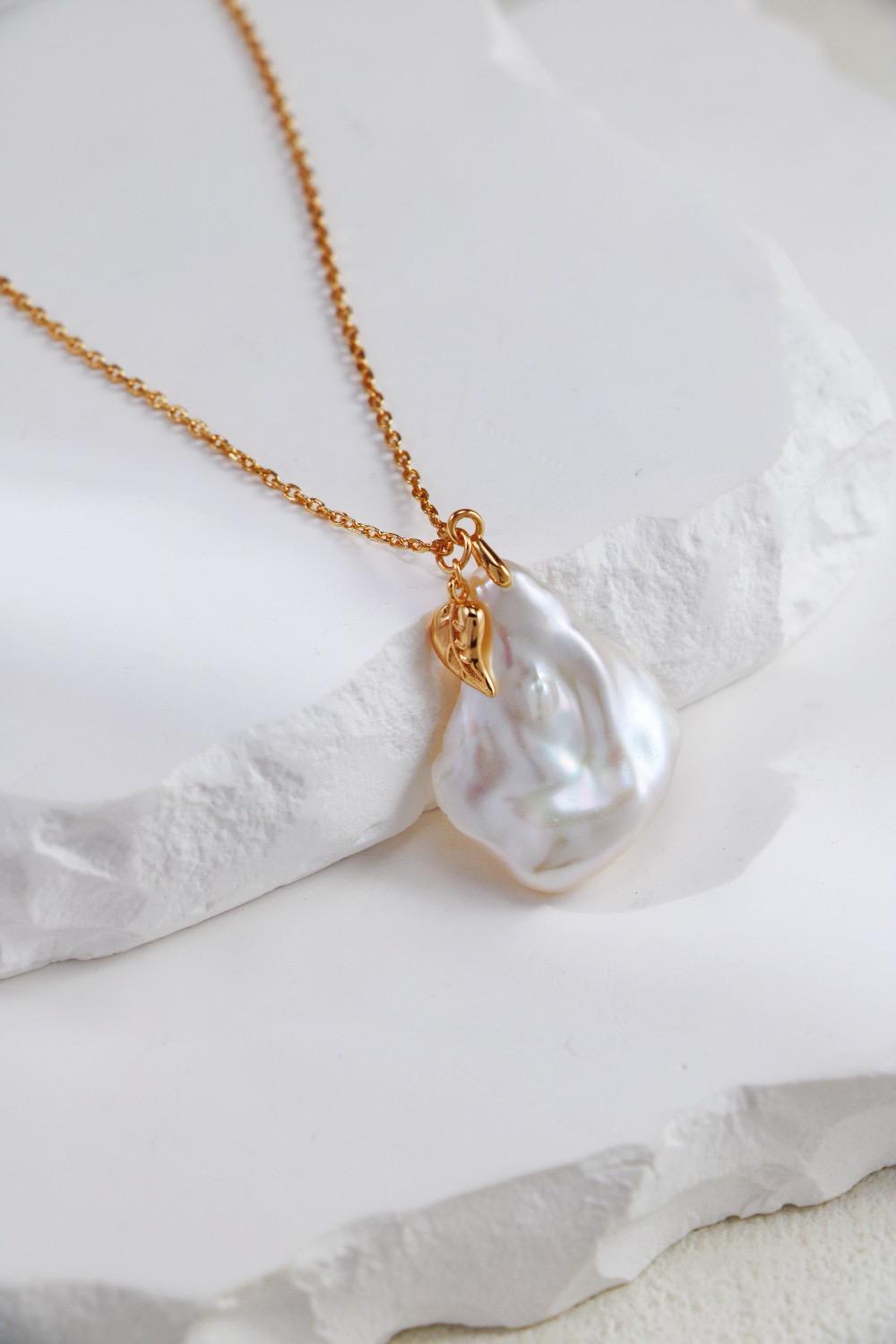 Petal Pearl Necklace S925