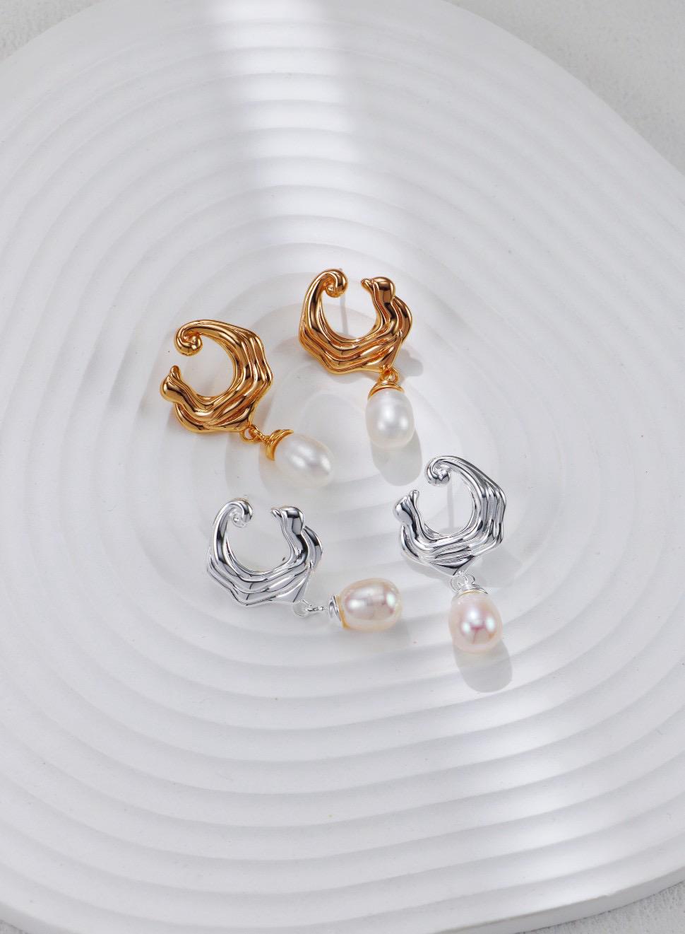 Wave Pearl Earrings S925